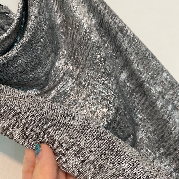 Harlowe and Graham Metallic Tank Blouse XS - Picture 3 of 5